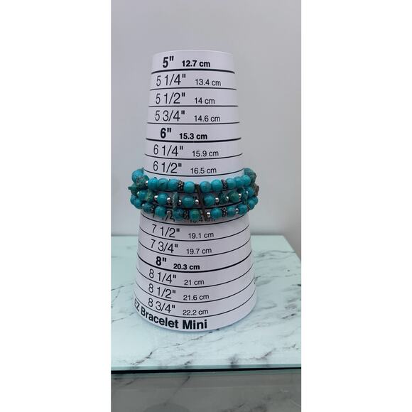 Faux Turquoise Beaded Bracelet With Turquoise Chips 3 Strand Stretch Boho - Picture 3 of 3